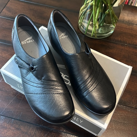 Dansko Franny Women's Casual Shoes, Black Milled Nappa, W41 Size 11 - Picture 2 of 5
